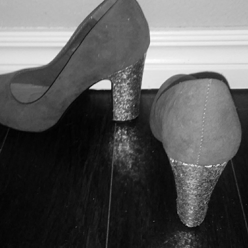 Women's shoes size 6 1/2 glitter heel